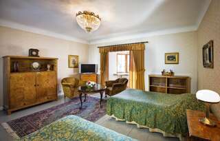 Отель Hotel Vanajanlinna Харвиала Улучшенный двухместный номер с 2 отдельными кроватями-2